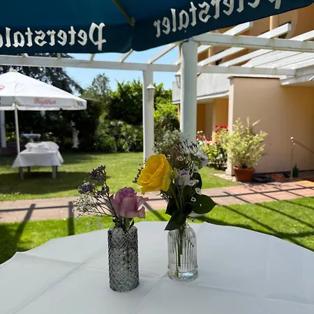 Winzergarten Hotel-restaurant 3* Grosskarlbach