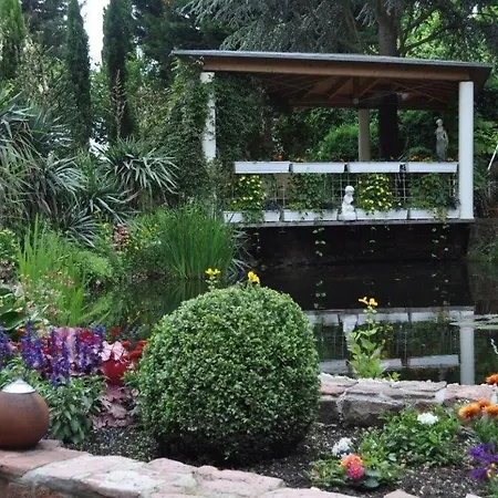 Winzergarten Hotel-restaurant Hotel Grosskarlbach