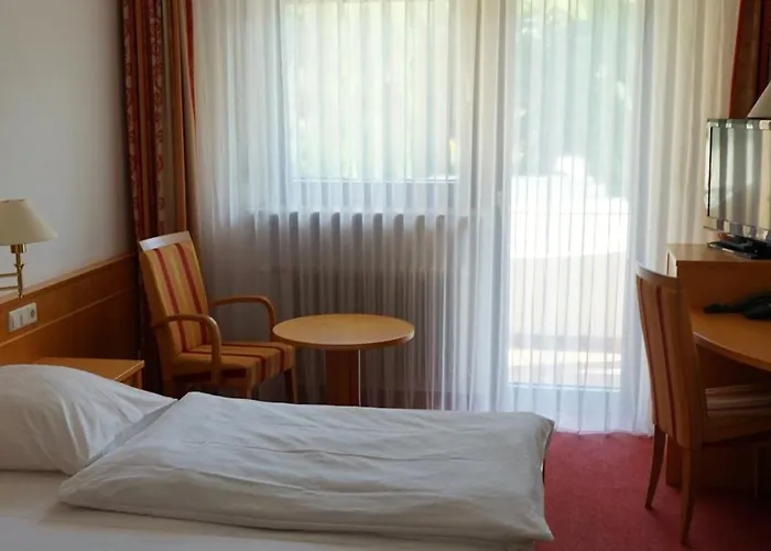 Отель Winzergarten Hotel-restaurant 3*